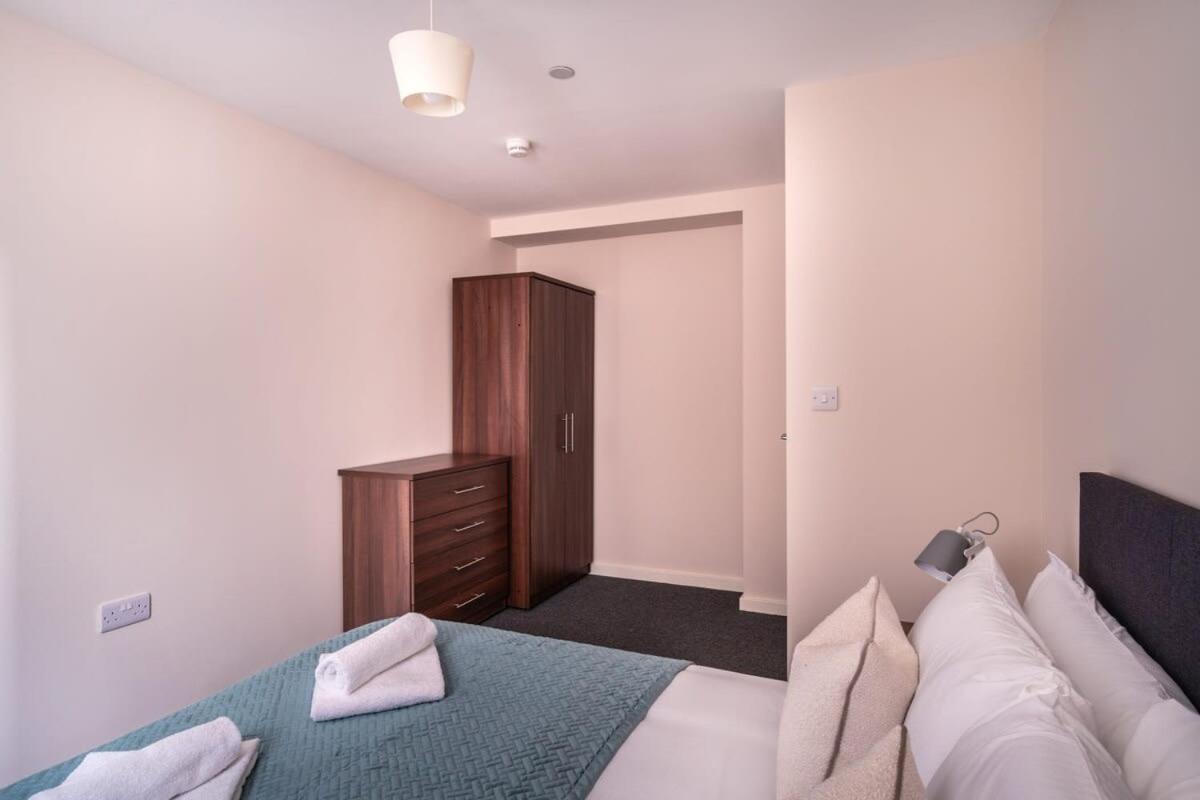 Modern & Spacious 2 Bed Apartment In Manchester Bagian luar foto